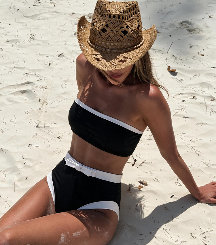 Strapless Bow-detailed Swimsuit set(s)