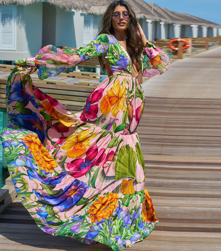 Plus Size V-neck Long Sleeve Flowers Printed One Piece Swimsuit and Skirt