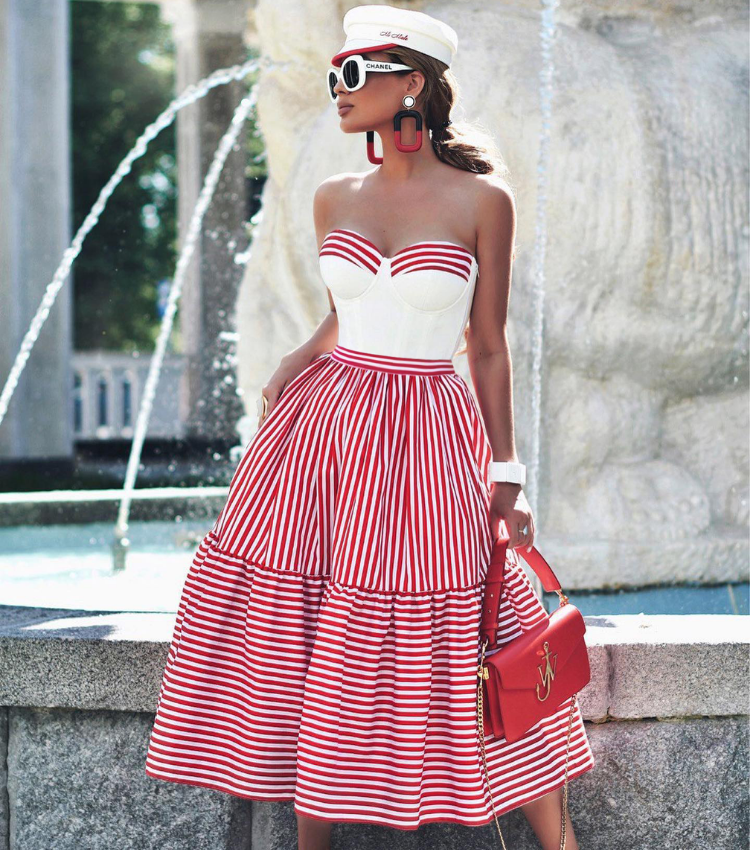 Plus Size Bandeau Striped Print One Piece Swimsuit and Skirt