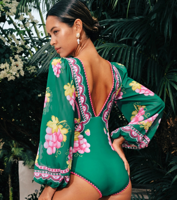 Plus Size Long-sleeved Retro Green Grapes Print One Piece Swimsuit and Skirt