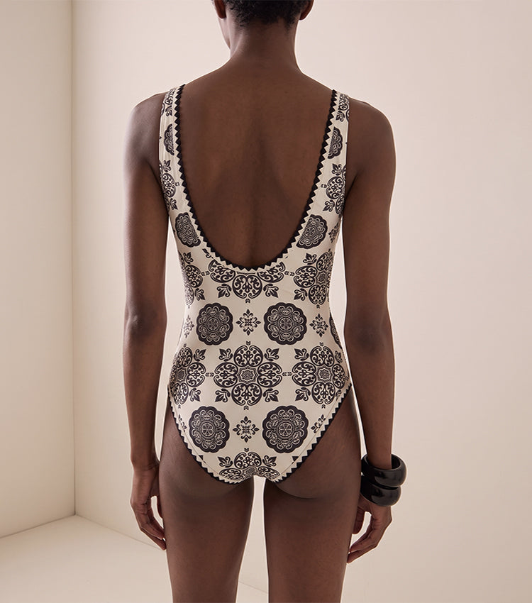 V Neck White Retro Printed Swimsuit Set(s)