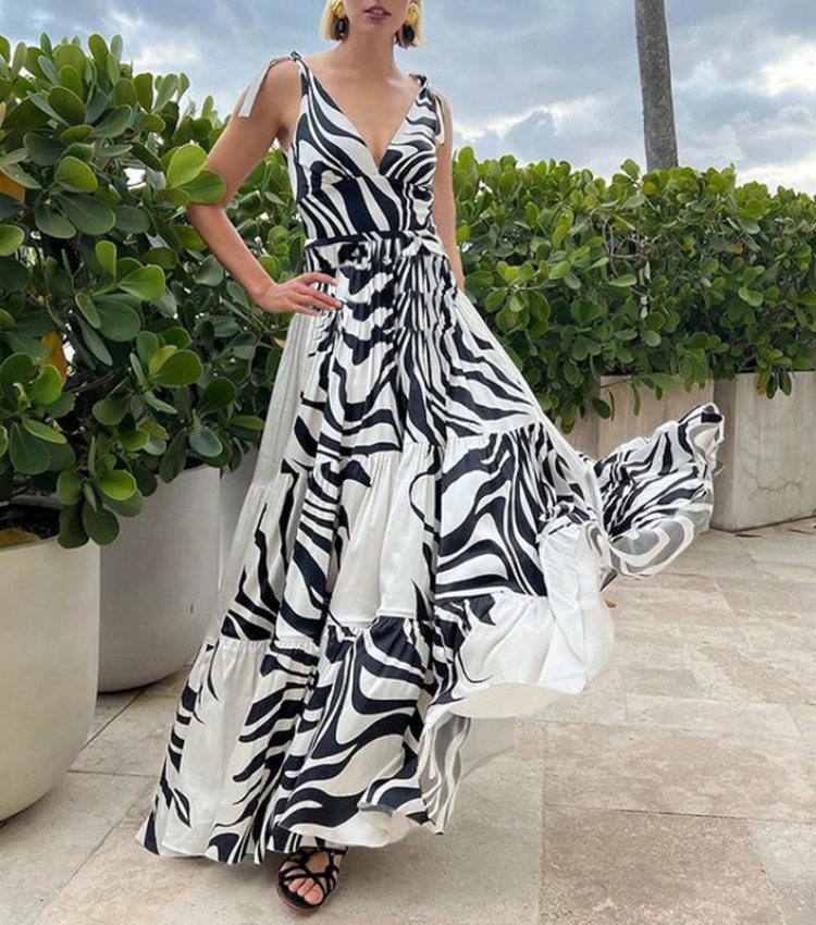 Plus Size V Neck Printed One Piece Swimsuit and Skirt Flaxmaker
