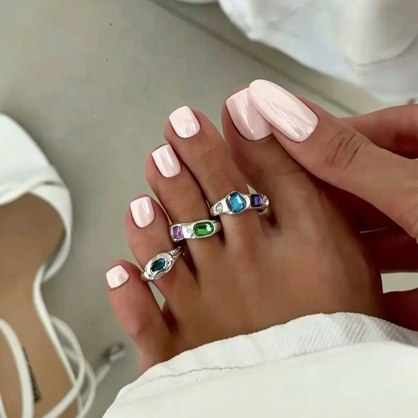 Colored Rhinestones Toe Ring