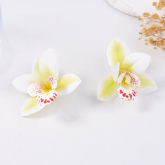 Lily Stud Earrings