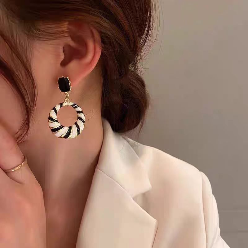 Retro Earrings