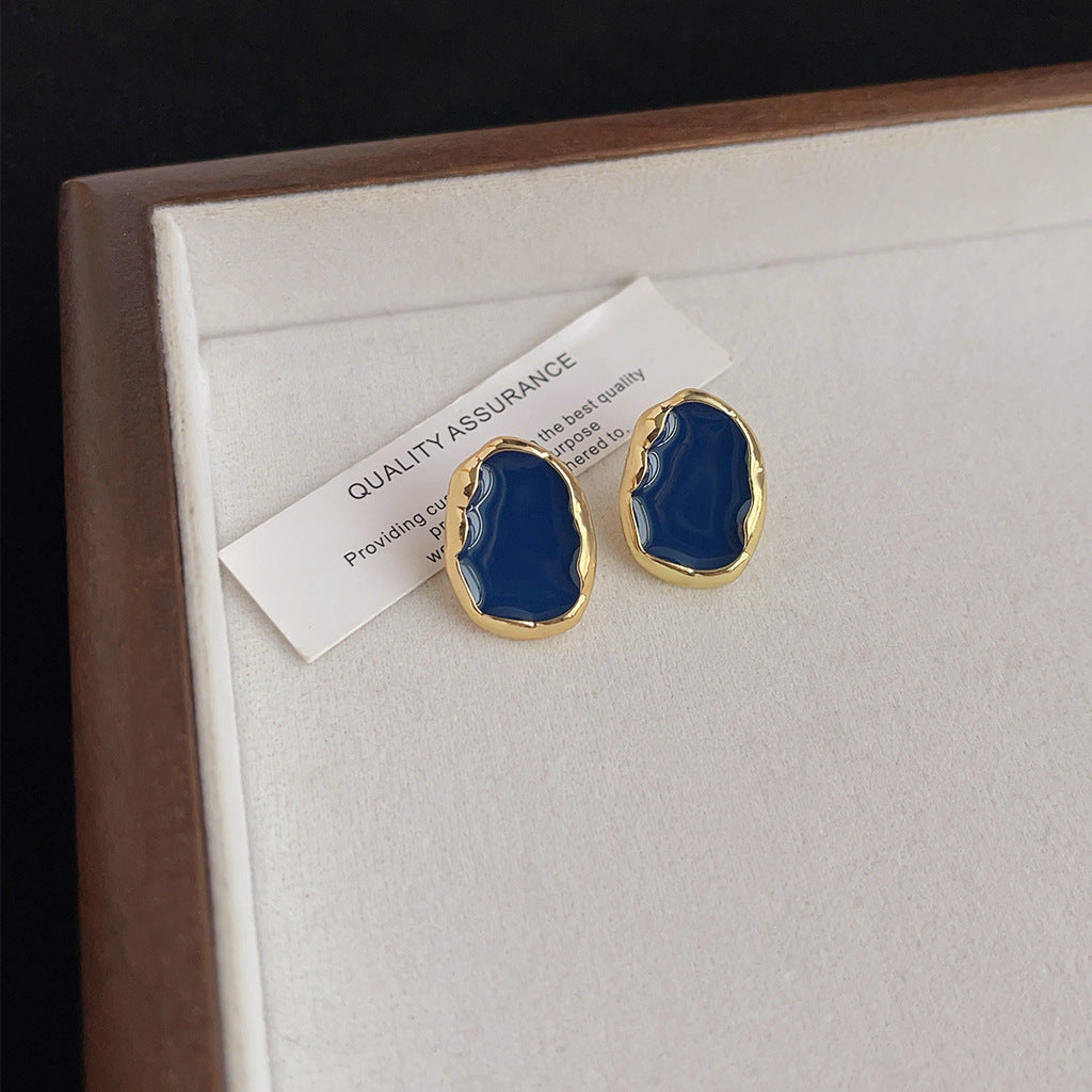 Retro-Chic Stud Earrings