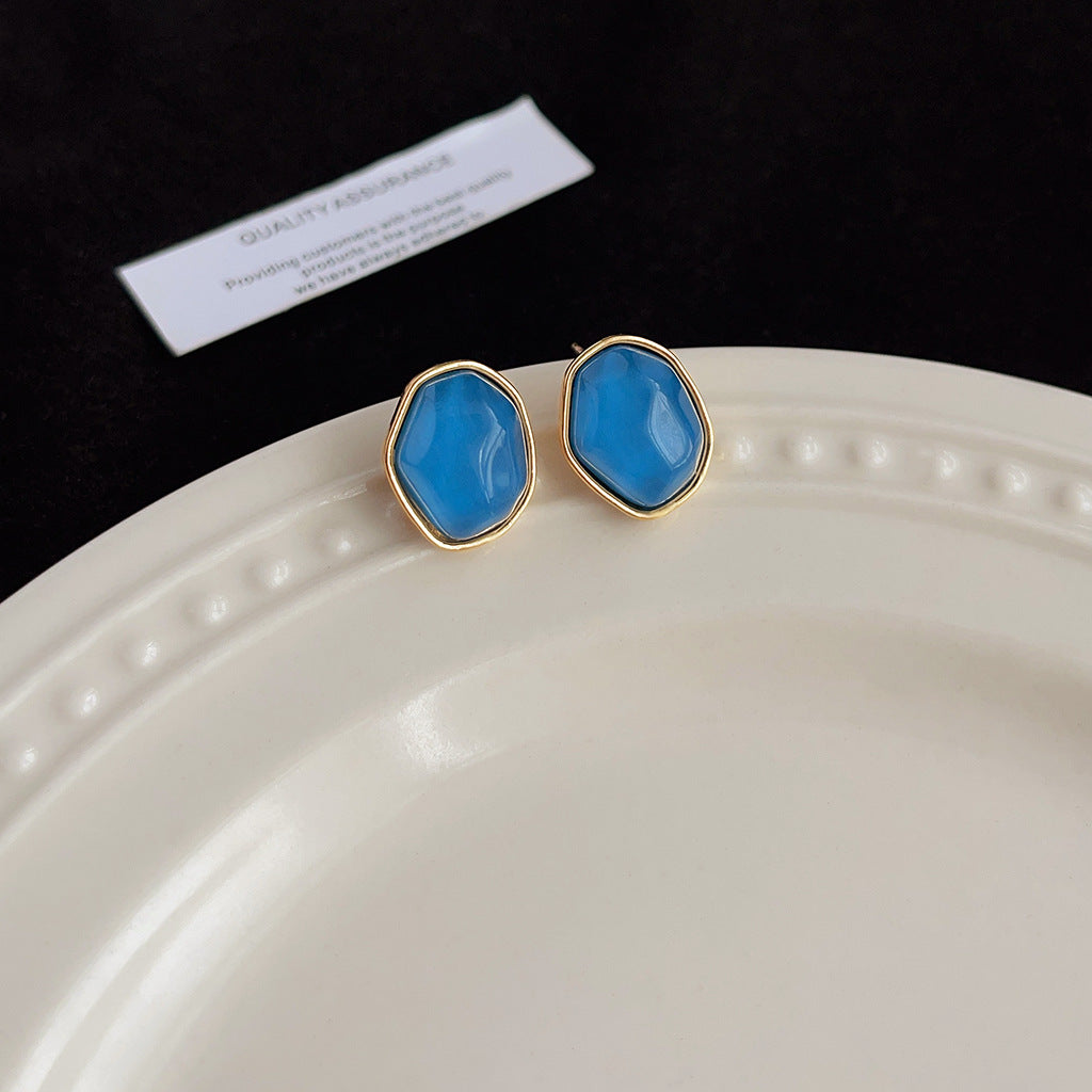 Retro-Chic Stud Earrings